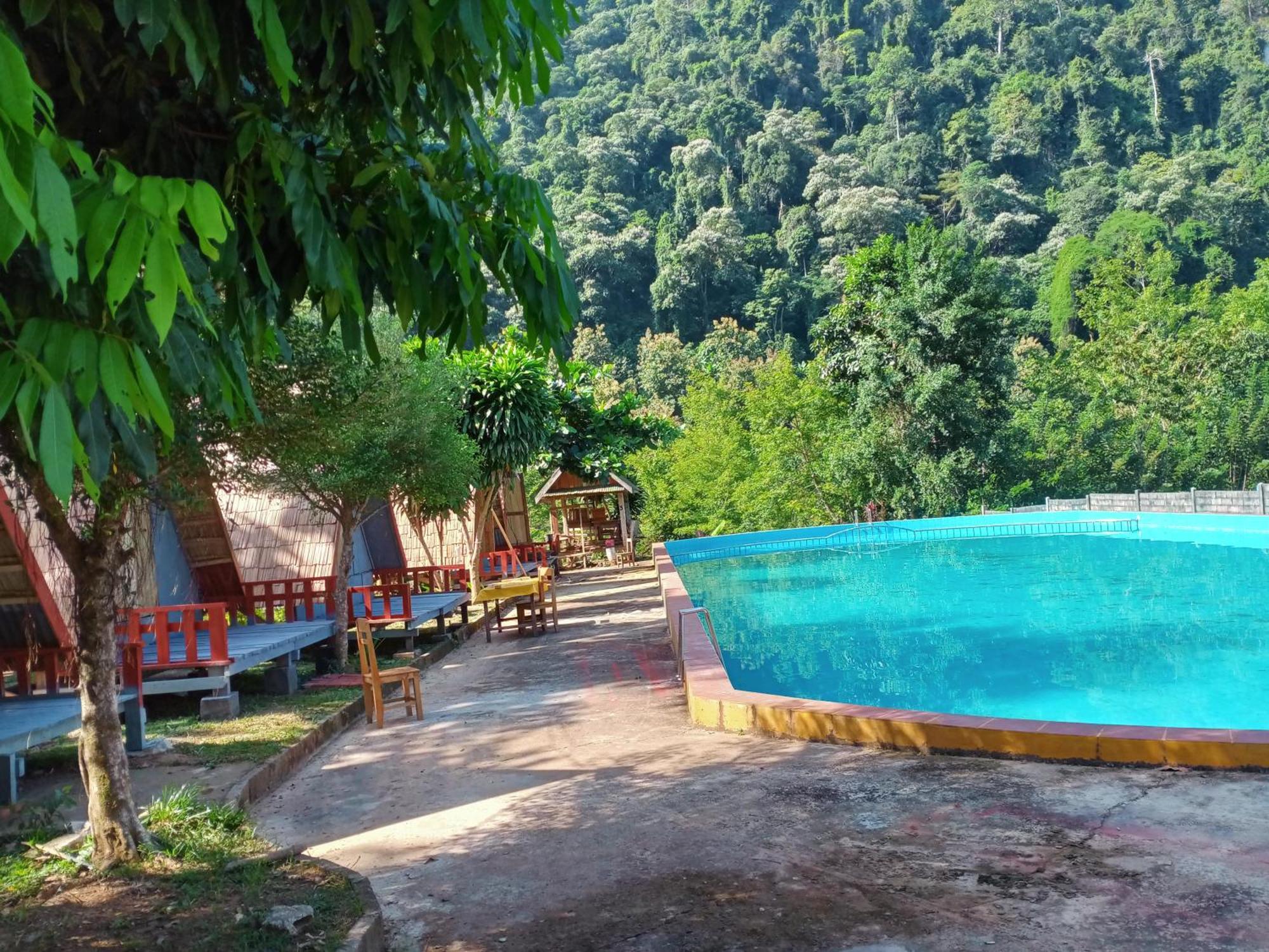 Nongkhiaw Campingsite Swimming Pool Hotel Banphathok Kültér fotó