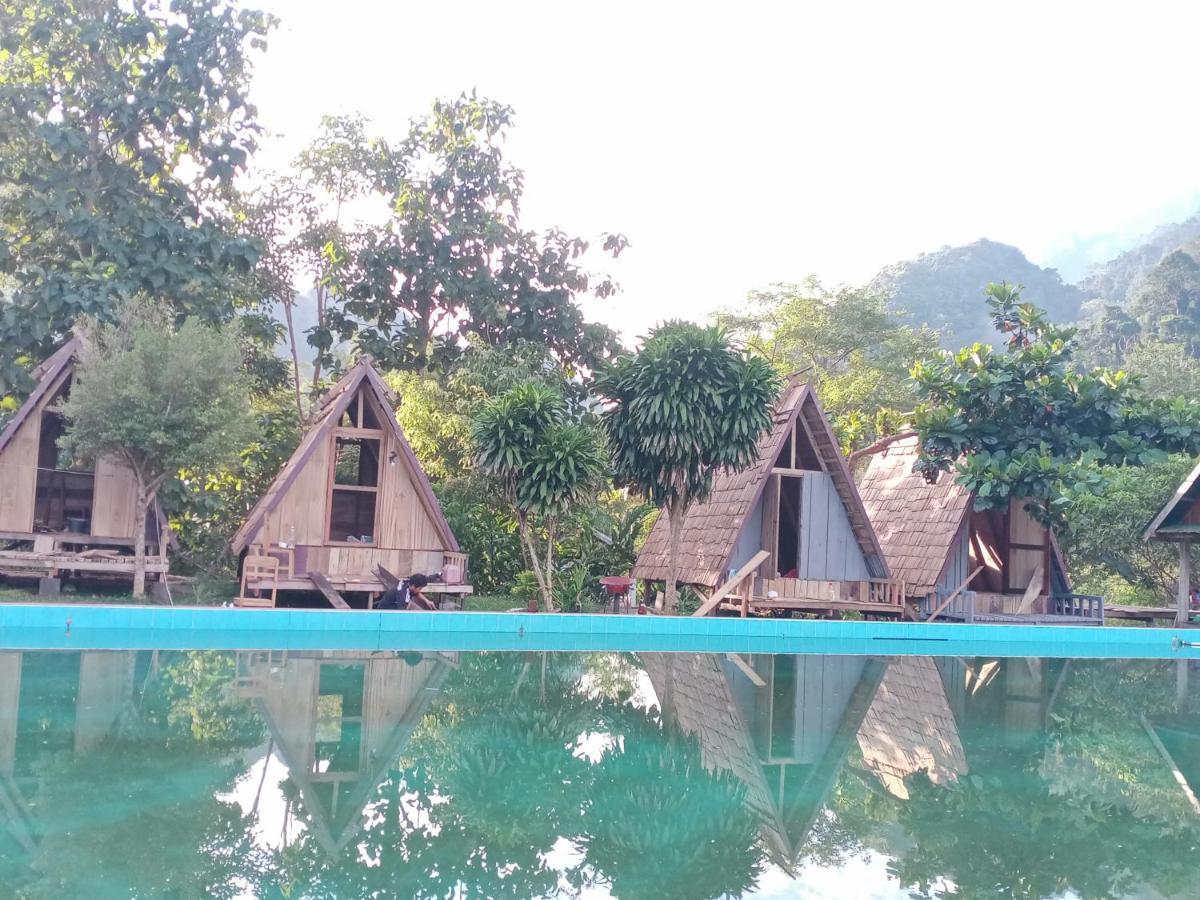 Nongkhiaw Campingsite Swimming Pool Hotel Banphathok Kültér fotó